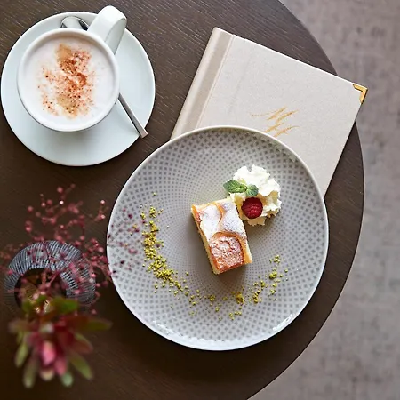 Wellness & Relax Milderer Hof 호텔 4*