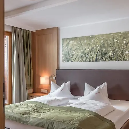 Отель Wellness & Relax Milderer Hof