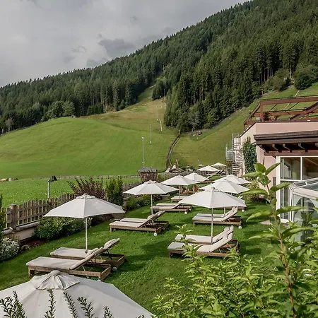 Wellness & Relax Milderer Hof 4* Neustift im Stubaital