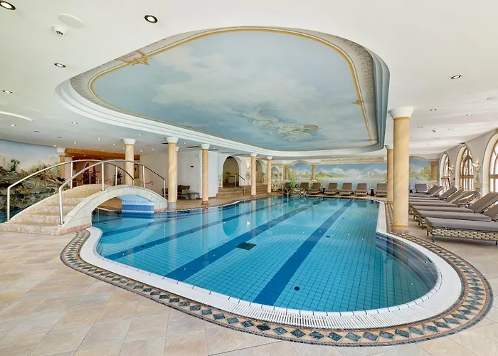 Wellness & Relax Milderer Hof ホテル ノイシュティフト・イム・シュトゥーバイタール