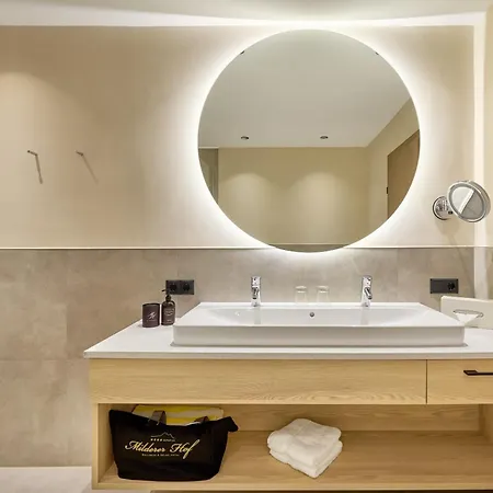 Отель Wellness & Relax Milderer Hof 4*